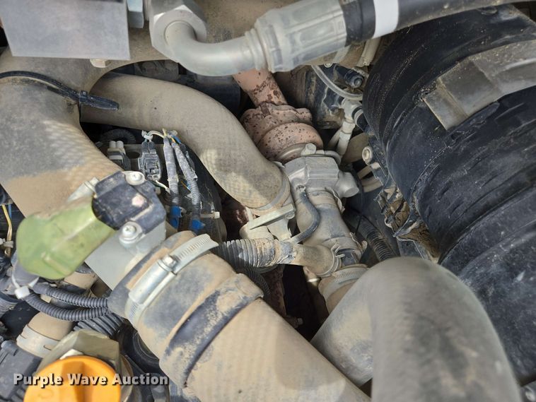 image for item EJ7535 2017 Takeuchi TL8 tracked skid steer loader