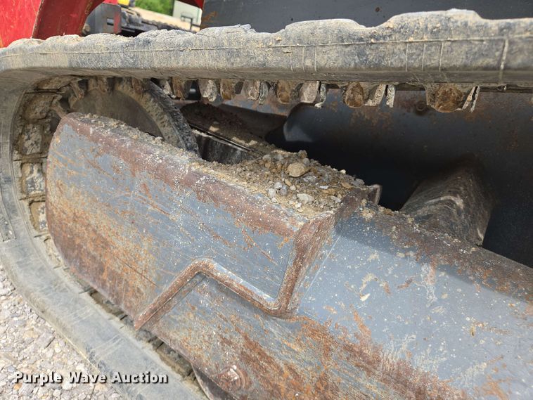 image for item EJ7535 2017 Takeuchi TL8 tracked skid steer loader