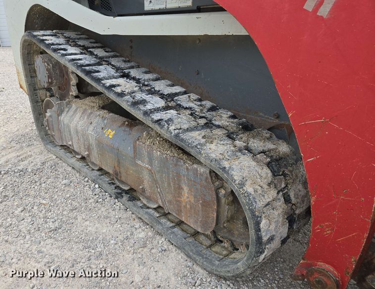image for item EJ7535 2017 Takeuchi TL8 tracked skid steer loader