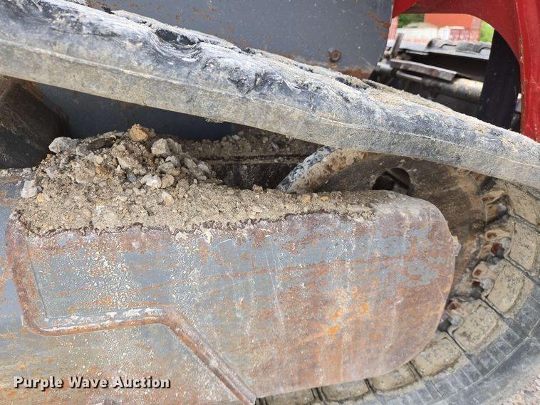 image for item EJ7535 2017 Takeuchi TL8 tracked skid steer loader