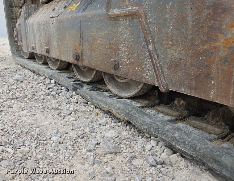 image for item EJ7535 2017 Takeuchi TL8 tracked skid steer loader