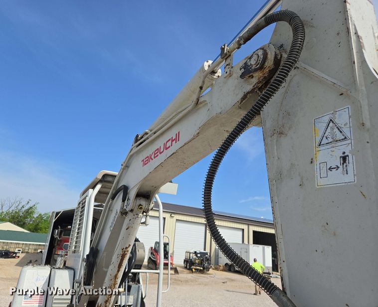 image for item EJ7536 2014 Takeuchi TB138FR mini excavator