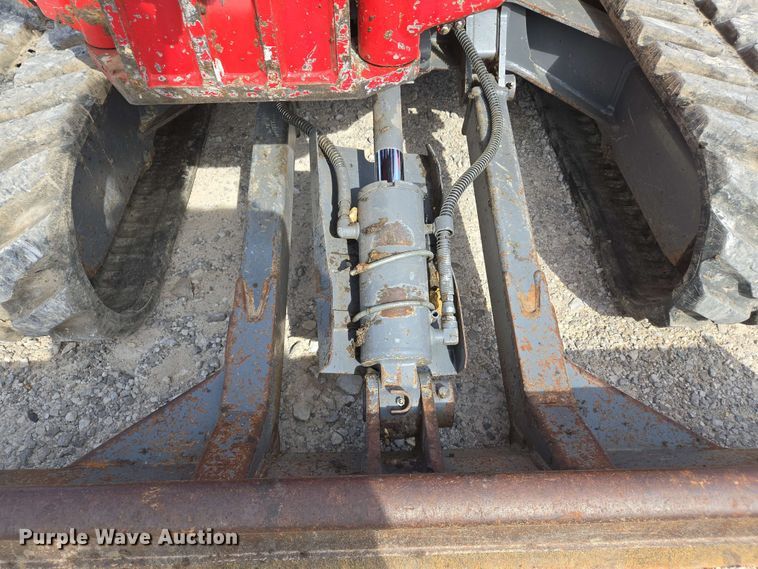 image for item EJ7536 2014 Takeuchi TB138FR mini excavator