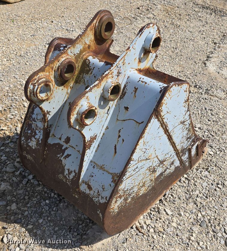 image for item EJ7536 2014 Takeuchi TB138FR mini excavator