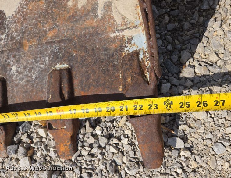 image for item EJ7536 2014 Takeuchi TB138FR mini excavator