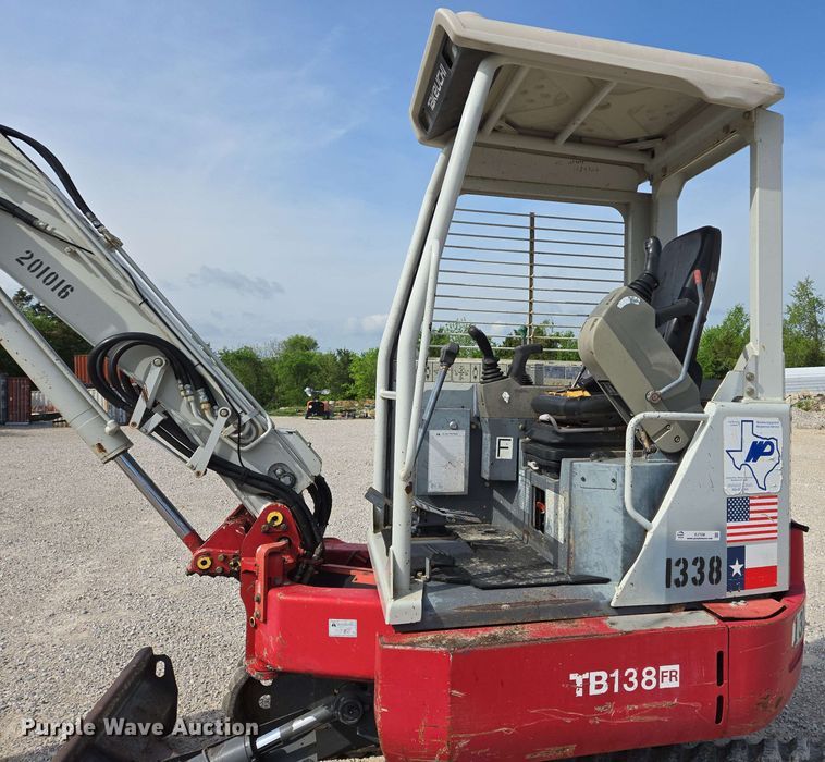image for item EJ7536 2014 Takeuchi TB138FR mini excavator
