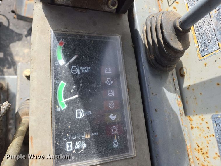 image for item EJ7536 2014 Takeuchi TB138FR mini excavator