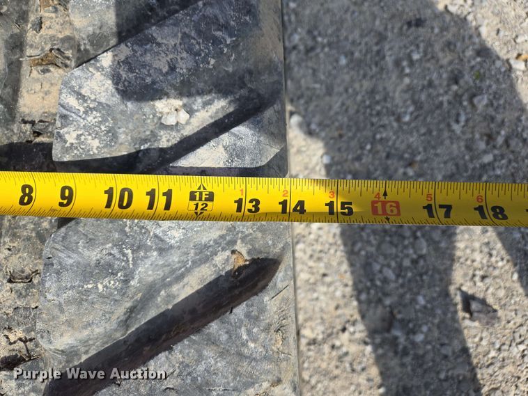 image for item EJ7536 2014 Takeuchi TB138FR mini excavator