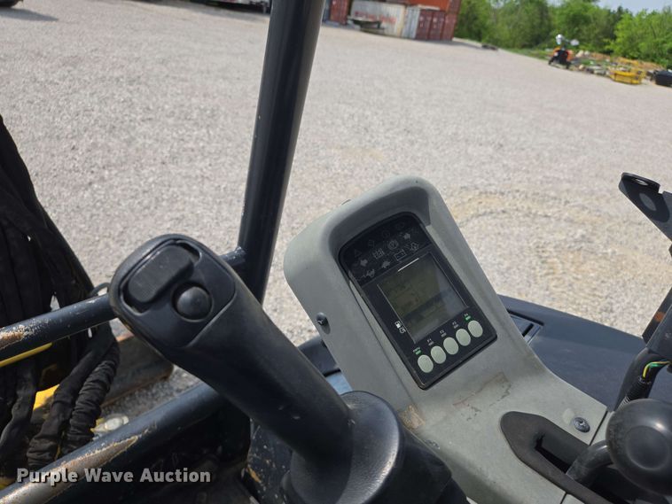 image for item EJ7537 Yanmar VIO35-6A mini excavator