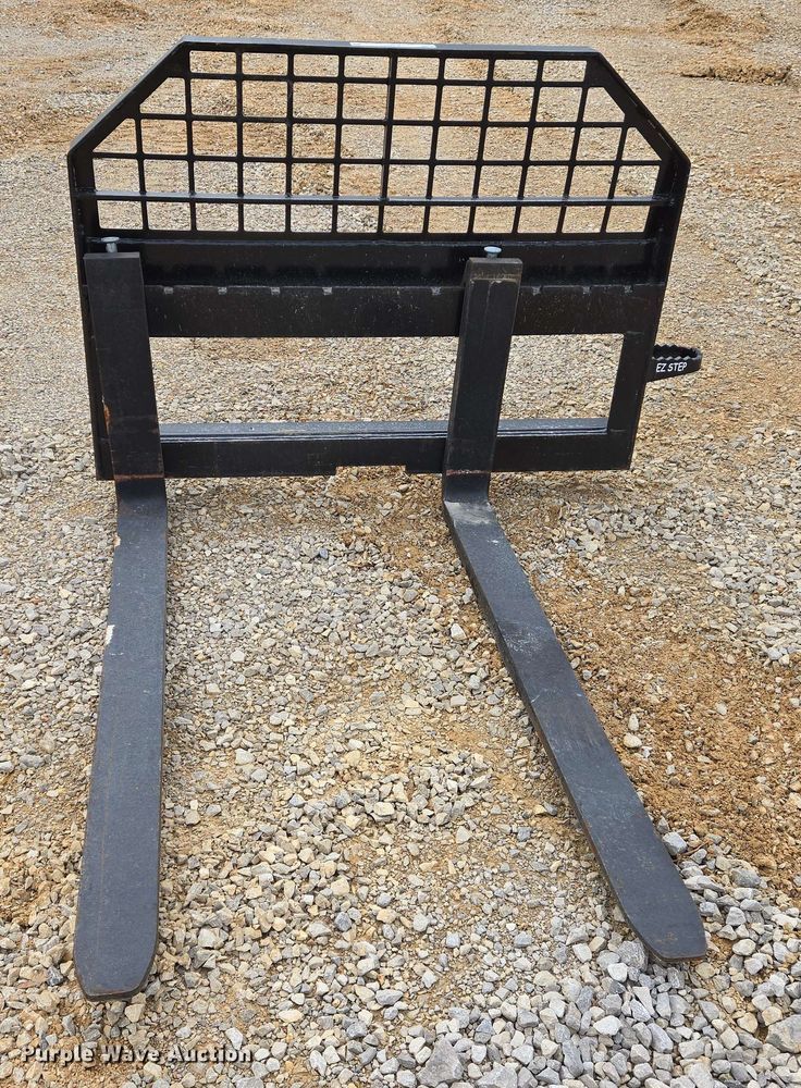 image for item EJ7543 JBX  4000 skid steer forks