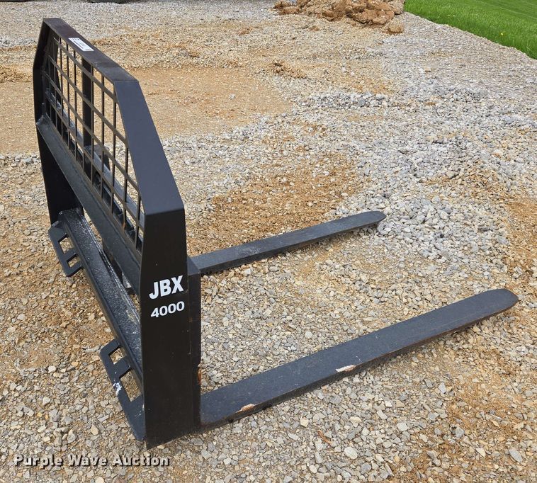 image for item EJ7543 JBX  4000 skid steer forks