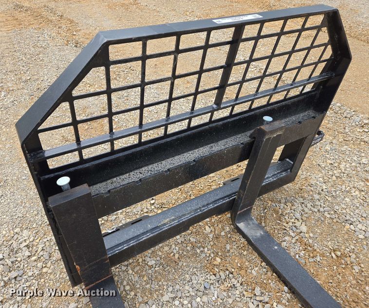 image for item EJ7543 JBX  4000 skid steer forks