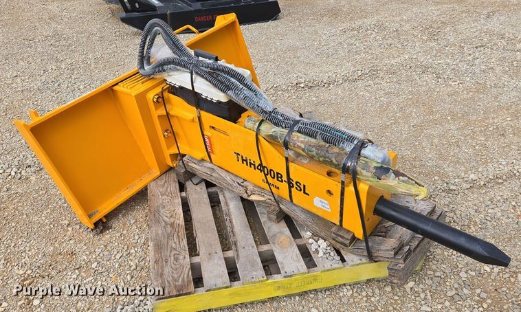 image for item EJ7548 Teran THH400B-SSL skid steer breaker