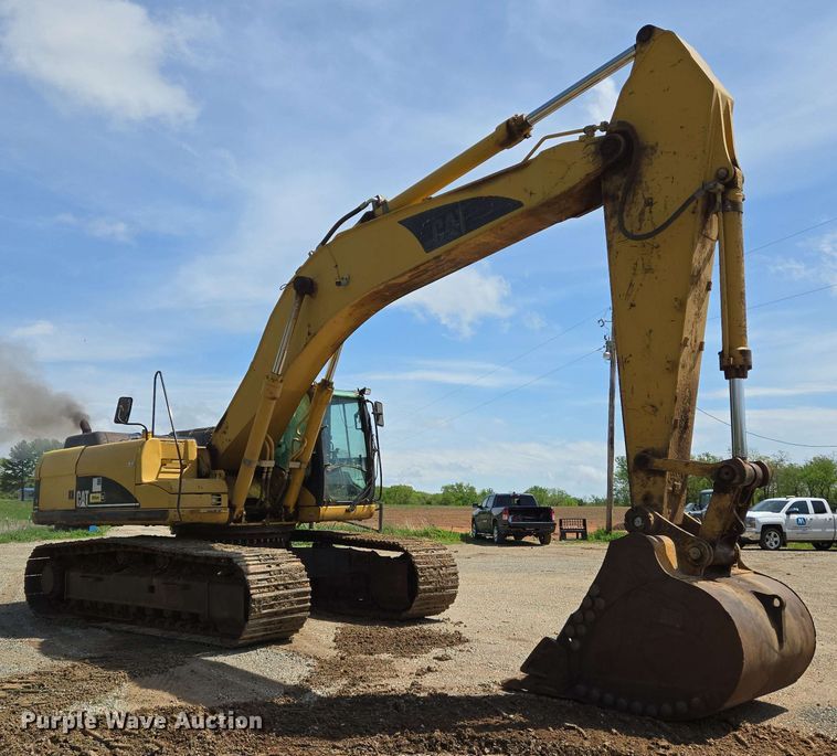 image for item EJ7549 2006 Caterpillar 330D L excavator
