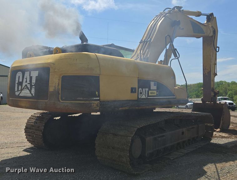 image for item EJ7549 2006 Caterpillar 330D L excavator