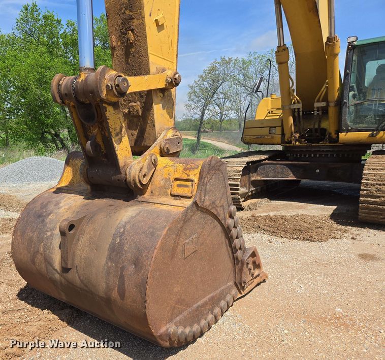 image for item EJ7549 2006 Caterpillar 330D L excavator