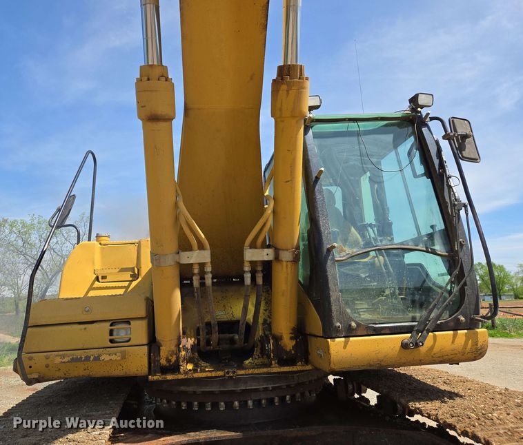 image for item EJ7549 2006 Caterpillar 330D L excavator