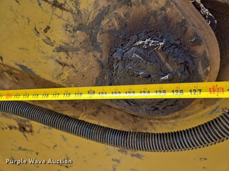 image for item EJ7549 2006 Caterpillar 330D L excavator