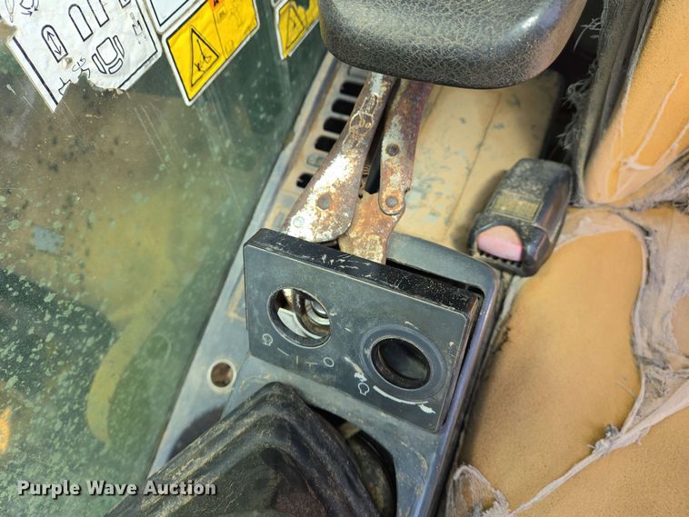 image for item EJ7549 2006 Caterpillar 330D L excavator