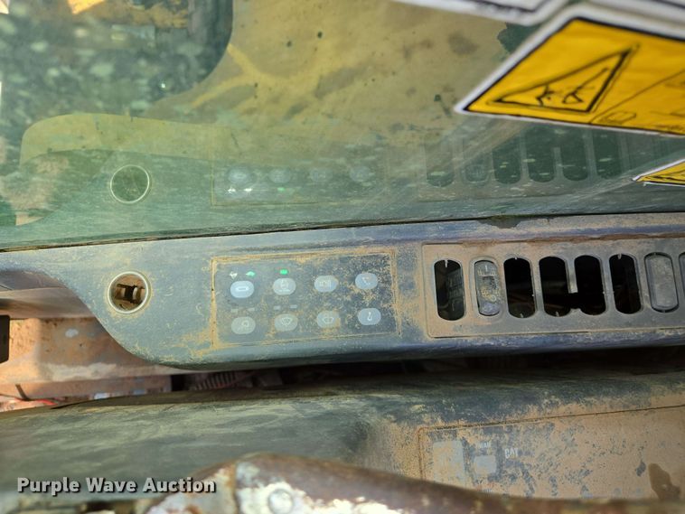 image for item EJ7549 2006 Caterpillar 330D L excavator