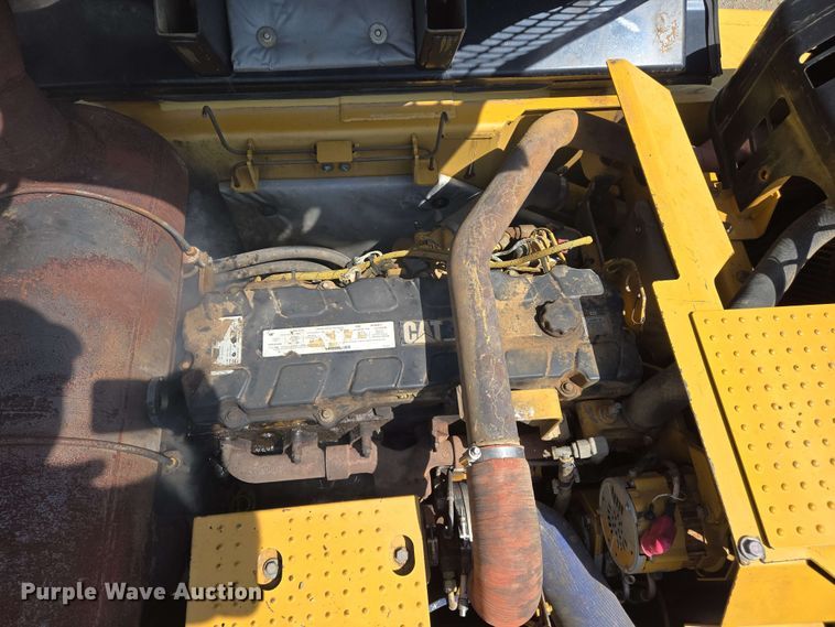 image for item EJ7549 2006 Caterpillar 330D L excavator