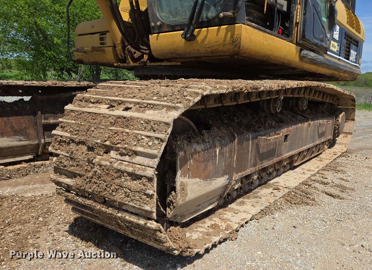 image for item EJ7549 2006 Caterpillar 330D L excavator