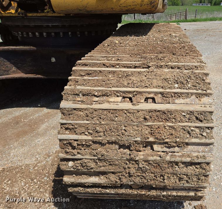 image for item EJ7549 2006 Caterpillar 330D L excavator