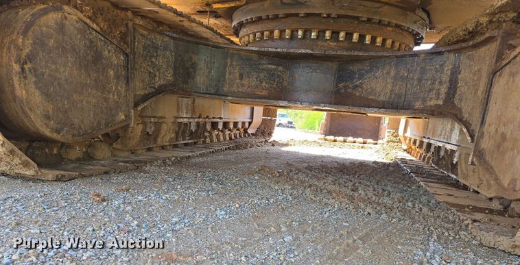 image for item EJ7549 2006 Caterpillar 330D L excavator