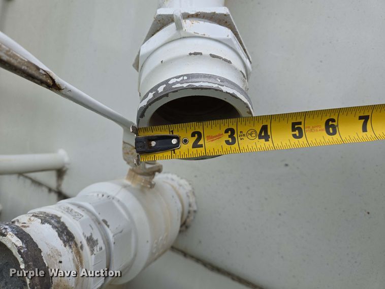 image for item EJ7550 2011 International 7500 water truck