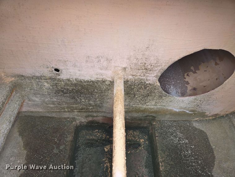 image for item EJ7550 2011 International 7500 water truck