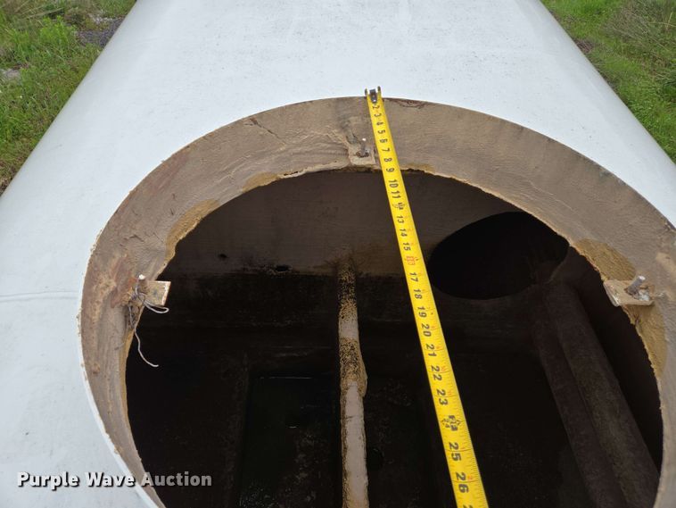 image for item EJ7550 2011 International 7500 water truck