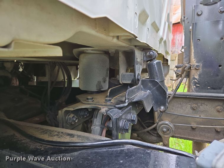 image for item EJ7550 2011 International 7500 water truck