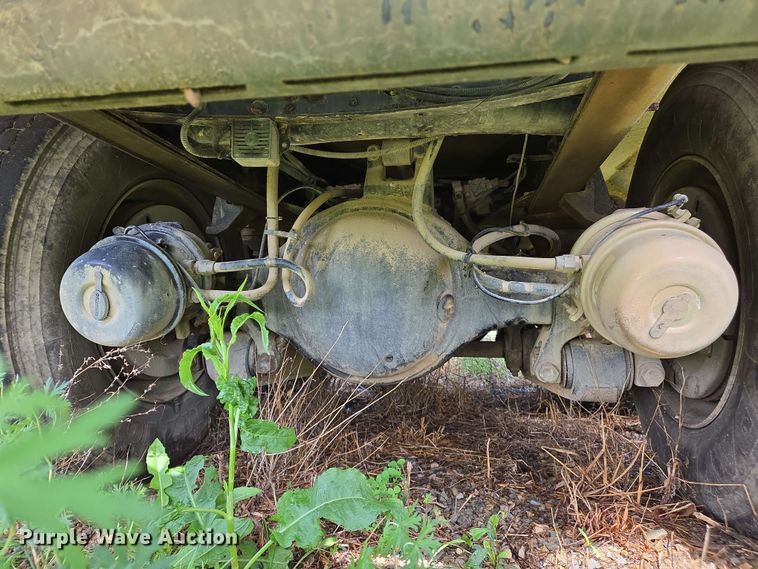 image for item EJ7550 2011 International 7500 water truck