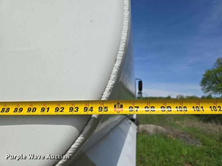 image for item EJ7550 2011 International 7500 water truck