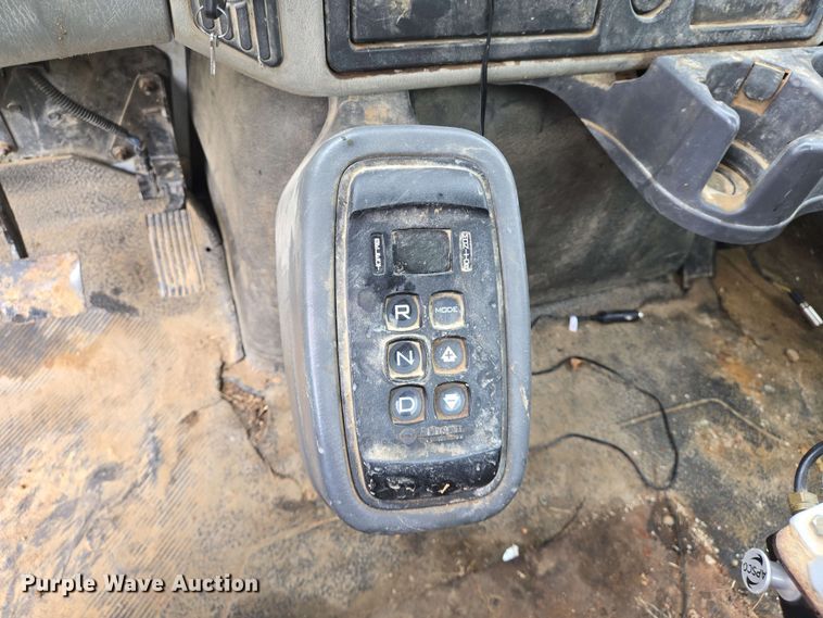 image for item EJ7550 2011 International 7500 water truck