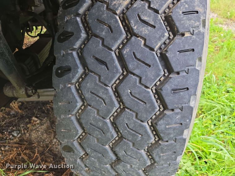 image for item EJ7550 2011 International 7500 water truck