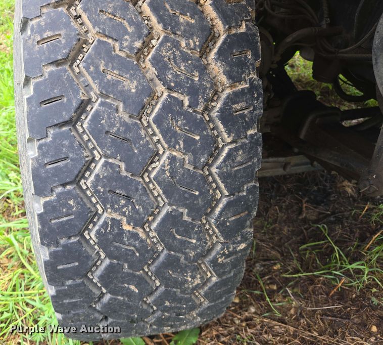 image for item EJ7550 2011 International 7500 water truck