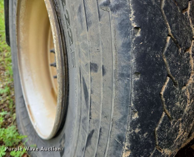 image for item EJ7550 2011 International 7500 water truck