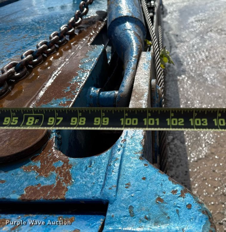 image for item EJ8766 2004 Mack RD690SX winch truck