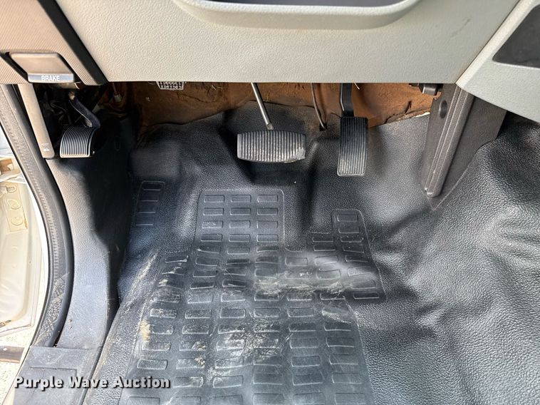 image for item EJ8781 2012 Ford F350 Super Duty XL SuperCab dump bed pickup truck