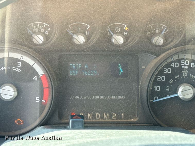 image for item EJ8781 2012 Ford F350 Super Duty XL SuperCab dump bed pickup truck