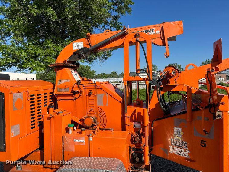 image for item EK3005 2016 Bandit 1390XP wood chipper