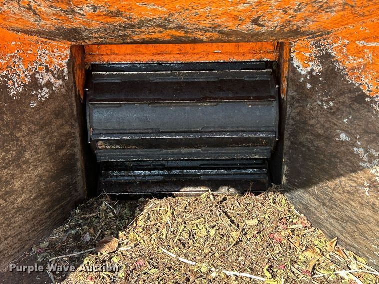 image for item EK3005 2016 Bandit 1390XP wood chipper