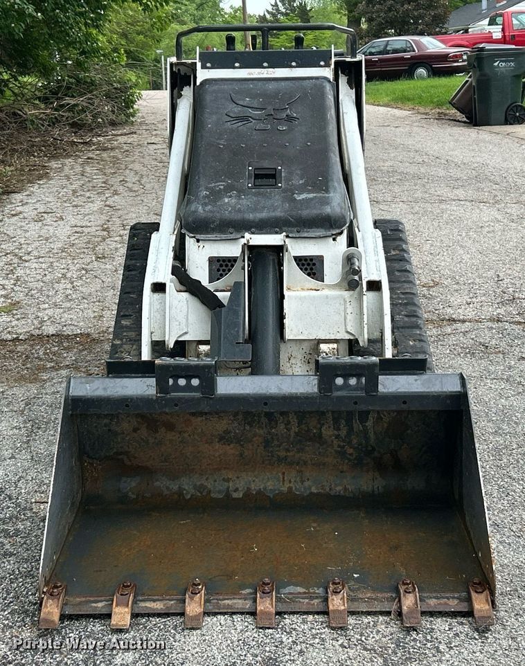 image for item EK8039 2016 Bobcat MT85 compact utility loader