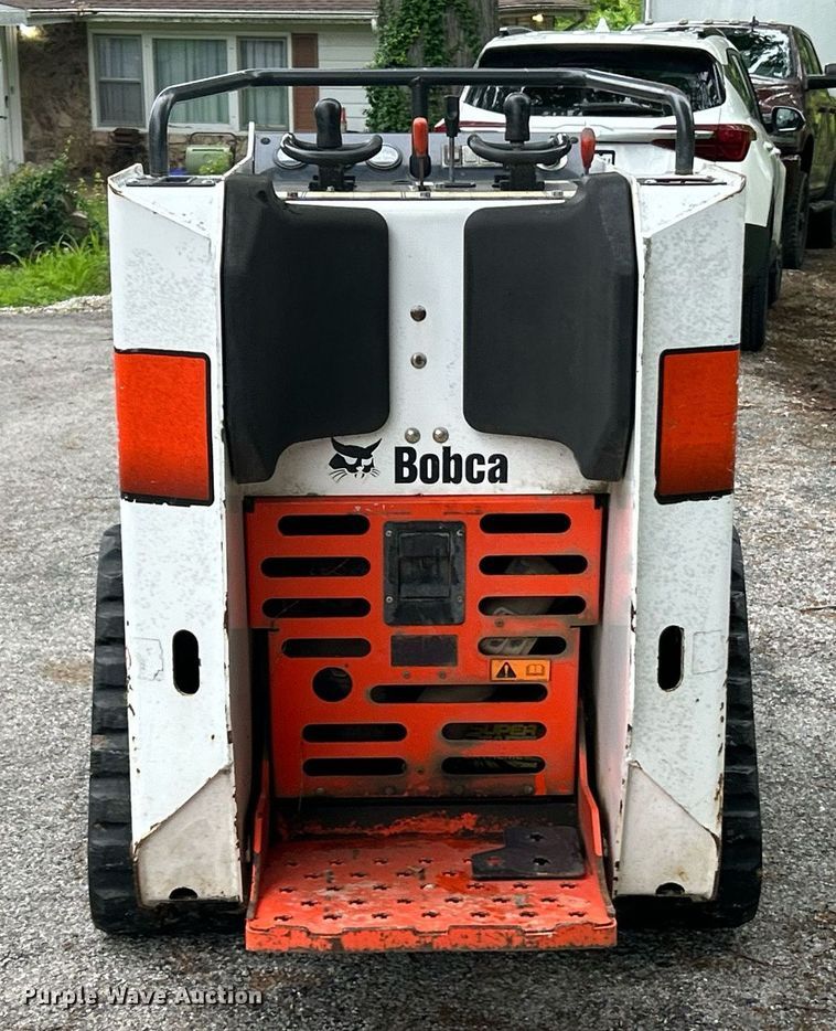 image for item EK8039 2016 Bobcat MT85 compact utility loader