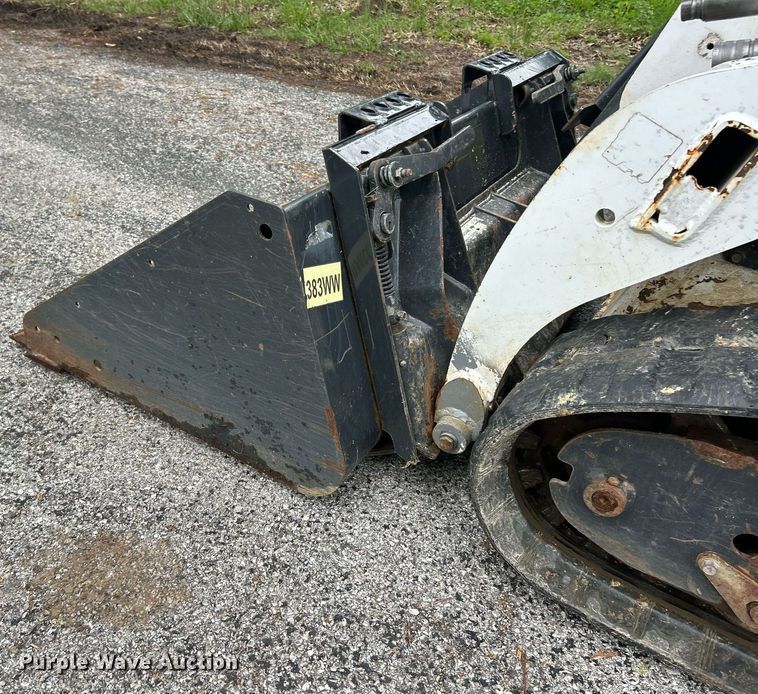 image for item EK8039 2016 Bobcat MT85 compact utility loader