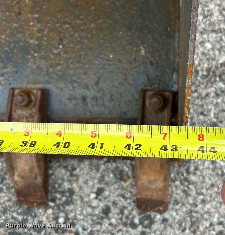 image for item EK8039 2016 Bobcat MT85 compact utility loader