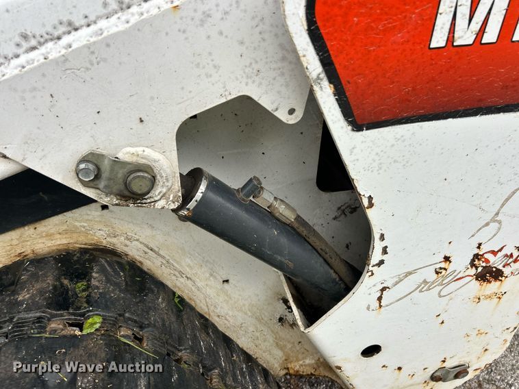 image for item EK8039 2016 Bobcat MT85 compact utility loader