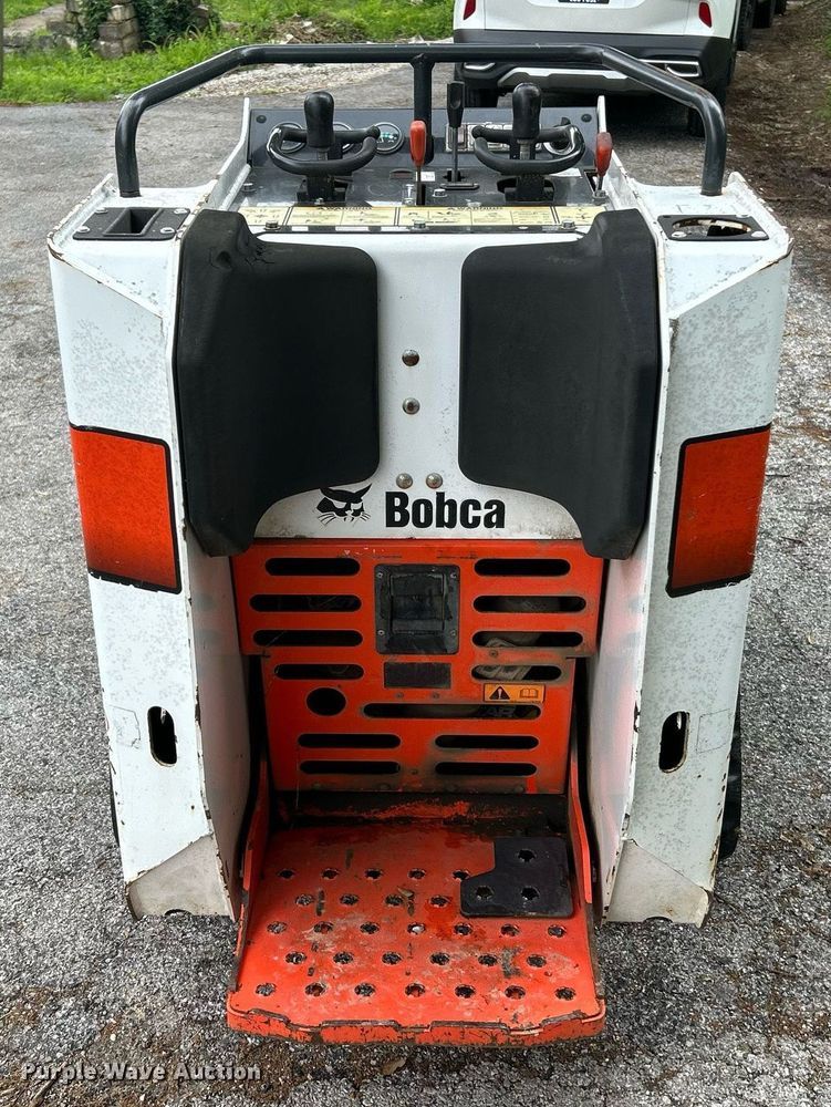 image for item EK8039 2016 Bobcat MT85 compact utility loader