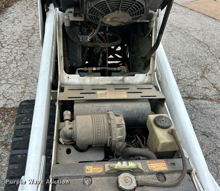 image for item EK8039 2016 Bobcat MT85 compact utility loader